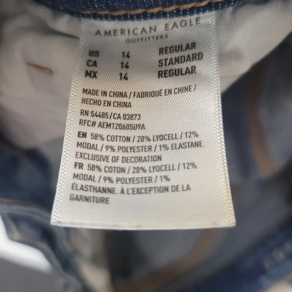American Eagle 14 Mom Jeans Womens Blue Distressed High Rise Stretch Denim